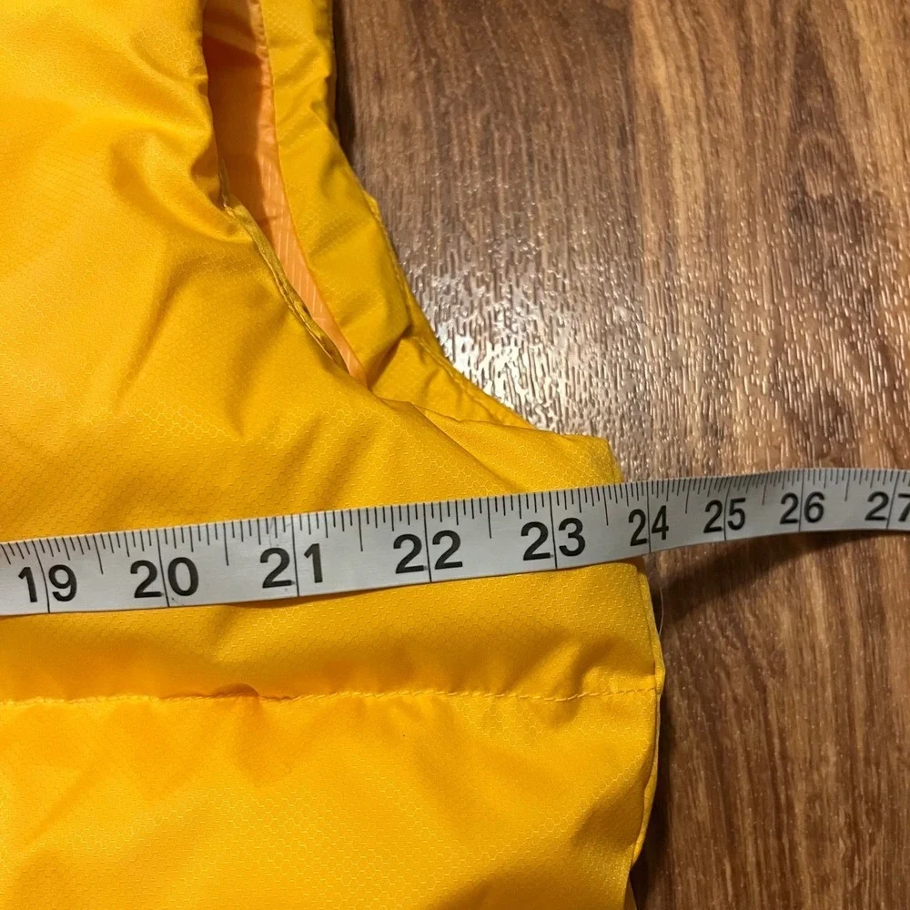 Nike Puffer Vest‎ Men Medium Yellow Primaloft Full Zip Sleeveless Jacket